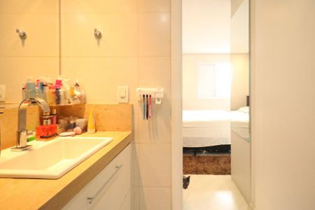 Apartamento à venda com 133m², 2 quartos e 2 vagasBanheiro da Suíte