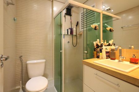 Apartamento à venda com 133m², 2 quartos e 2 vagasBanheiro da Suíte