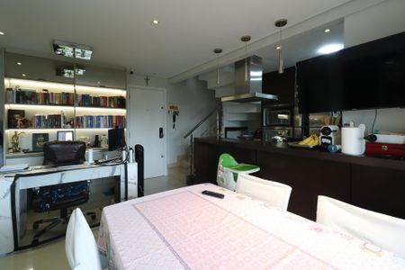 Apartamento à venda com 133m², 2 quartos e 2 vagasSala