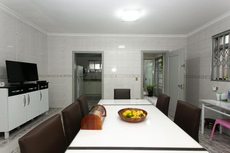 Casa à venda com 284m², 4 quartos e 6 vagas Casa à venda com 284m², 4 quartos e 6 vagasSala de Almoço