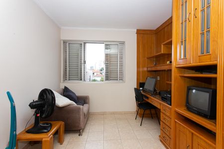 Casa à venda com 284m², 4 quartos e 6 vagas Casa à venda com 284m², 4 quartos e 6 vagasQuarto 1