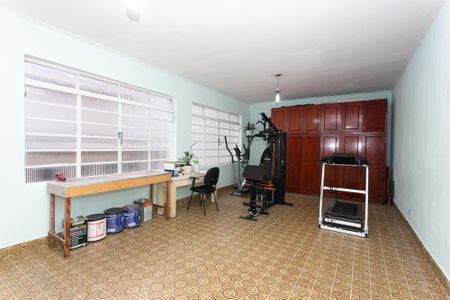 Casa à venda com 284m², 4 quartos e 6 vagas Casa à venda com 284m², 4 quartos e 6 vagasSalão