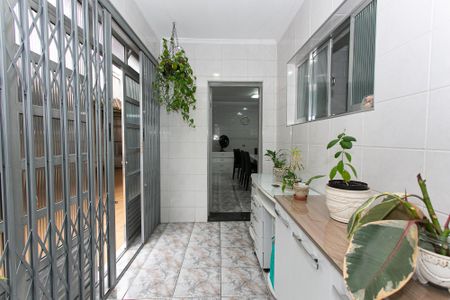 Casa à venda com 284m², 4 quartos e 6 vagas Casa à venda com 284m², 4 quartos e 6 vagasÁrea de Serviço