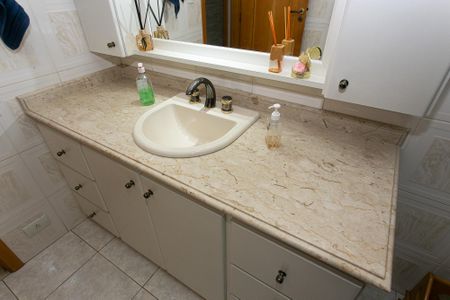 Casa à venda com 284m², 4 quartos e 6 vagas Casa à venda com 284m², 4 quartos e 6 vagasBanheiro 1