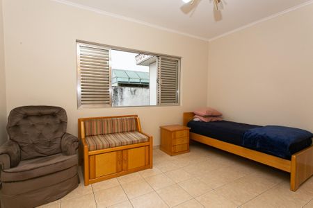 Casa à venda com 284m², 4 quartos e 6 vagas Casa à venda com 284m², 4 quartos e 6 vagasQuarto 3