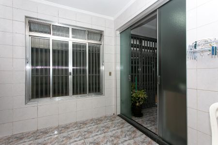 Casa à venda com 284m², 4 quartos e 6 vagas Casa à venda com 284m², 4 quartos e 6 vagasÁrea de Serviço
