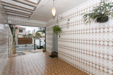 Casa à venda com 284m², 4 quartos e 6 vagas Casa à venda com 284m², 4 quartos e 6 vagasGaragem