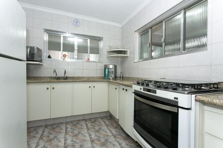 Casa à venda com 284m², 4 quartos e 6 vagas Casa à venda com 284m², 4 quartos e 6 vagasCozinha