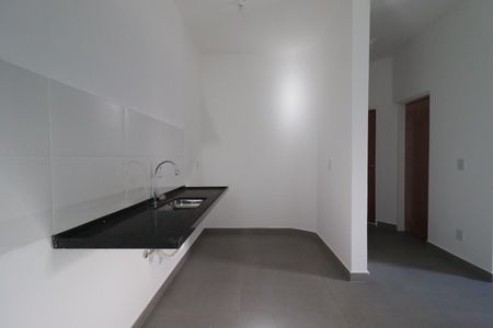 Cozinha de apartamento para alugar com 2 quartos, 55m² em Jardim Zara, Ribeirão Preto