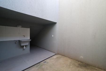 Apartamento para alugar com 55m², 2 quartos e 1 vagaÁrea de Serviço