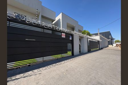 Apartamento para alugar com 55m², 2 quartos e 1 vagaFachada