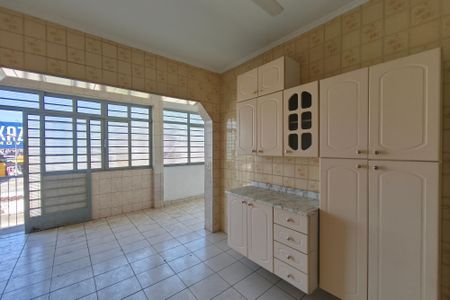 Casa à venda com 300m², 2 quartos e 4 vagasCozinha