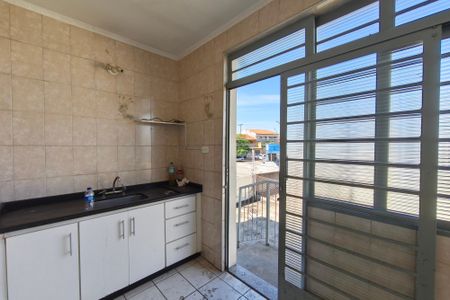 Casa à venda com 300m², 2 quartos e 4 vagasCozinha