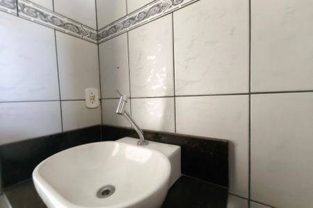 Casa à venda com 300m², 2 quartos e 4 vagasBanheiro