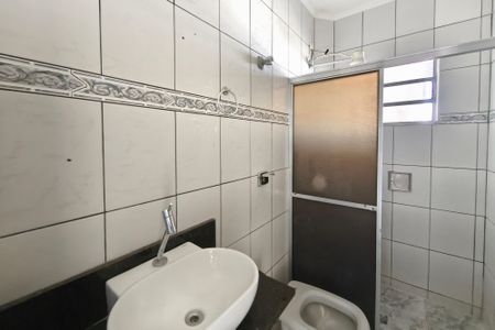 Casa à venda com 300m², 2 quartos e 4 vagasBanheiro