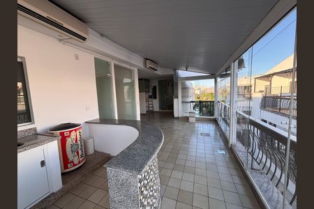 Apartamento para alugar com 220m², 5 quartos e 2 vagas Apartamento para alugar com 220m², 5 quartos e 2 vagasVaranda