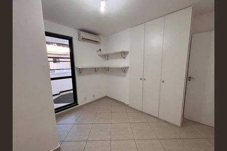 Apartamento para alugar com 220m², 5 quartos e 2 vagas Apartamento para alugar com 220m², 5 quartos e 2 vagasQuarto 2