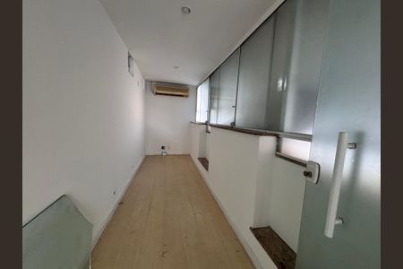 Apartamento para alugar com 220m², 5 quartos e 2 vagas Apartamento para alugar com 220m², 5 quartos e 2 vagasÁrea externa