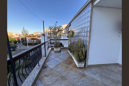 Apartamento para alugar com 220m², 5 quartos e 2 vagas Apartamento para alugar com 220m², 5 quartos e 2 vagasVaranda do quarto 3