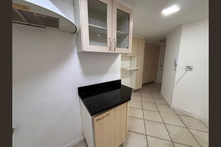 Apartamento para alugar com 220m², 5 quartos e 2 vagas Apartamento para alugar com 220m², 5 quartos e 2 vagasCozinha