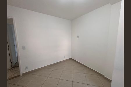 Apartamento para alugar com 220m², 5 quartos e 2 vagas Apartamento para alugar com 220m², 5 quartos e 2 vagasQuarto 2