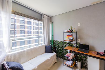 Varanda de kitnet/studio à venda com 1 quarto, 30m² em Jardim das Acacias, São Paulo