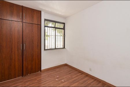Apartamento à venda com 101m², 3 quartos e 2 vagasQuarto 2