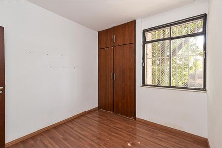 Apartamento à venda com 101m², 3 quartos e 2 vagasQuarto 2