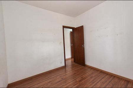 Apartamento à venda com 101m², 3 quartos e 2 vagasQuarto 2