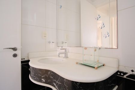 Apartamento para alugar com 77m², 3 quartos e 2 vagasBanheiro Social