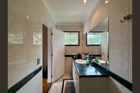 Casa de condomínio à venda com 397m², 4 quartos e 4 vagasBanheiro Suíte 2