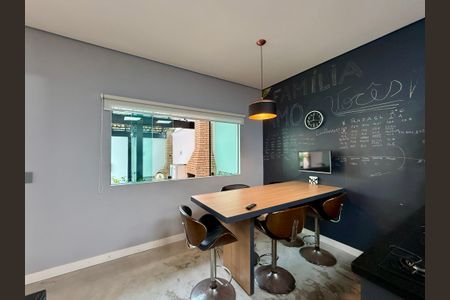 Casa de condomínio à venda com 397m², 4 quartos e 4 vagasCozinha 