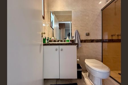 Casa de condomínio à venda com 397m², 4 quartos e 4 vagasBanheiro Suíte 3