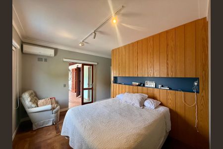 Casa de condomínio à venda com 397m², 4 quartos e 4 vagasSuíte 4