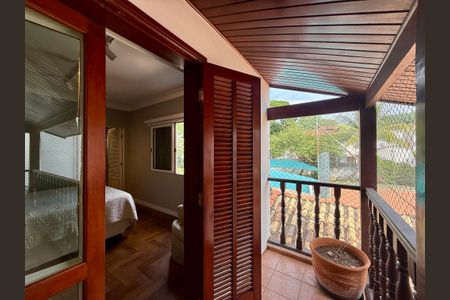 Casa de condomínio à venda com 397m², 4 quartos e 4 vagasSacada Suíte 3 e 4