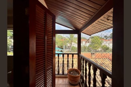 Casa de condomínio à venda com 397m², 4 quartos e 4 vagasSacada Suíte 3 e 4