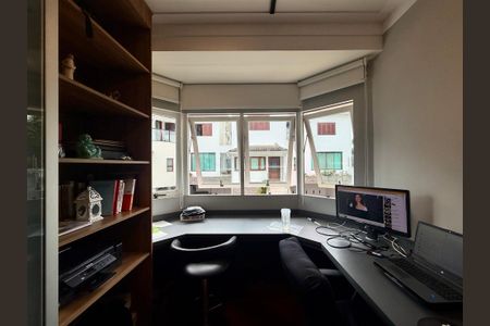Casa de condomínio à venda com 397m², 4 quartos e 4 vagasEscritório 