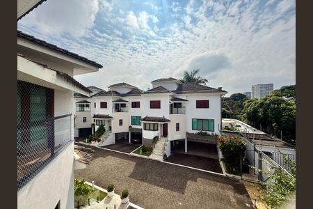 Casa de condomínio à venda com 397m², 4 quartos e 4 vagasVista Suíte 2