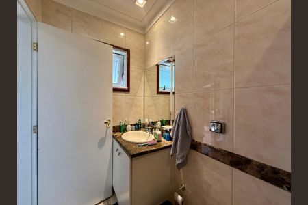 Casa de condomínio à venda com 397m², 4 quartos e 4 vagasBanheiro Suíte 3