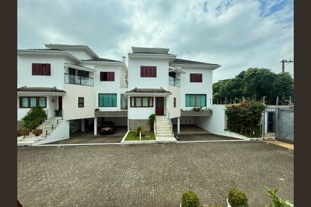Casa de condomínio à venda com 397m², 4 quartos e 4 vagasVista Escritório 