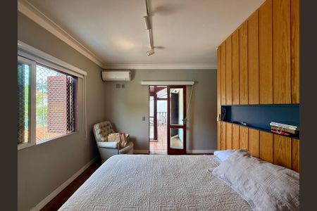 Casa de condomínio à venda com 397m², 4 quartos e 4 vagasSuíte 4