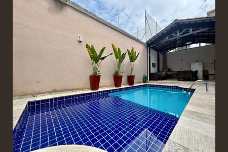 Casa de condomínio à venda com 397m², 4 quartos e 4 vagasPiscina 