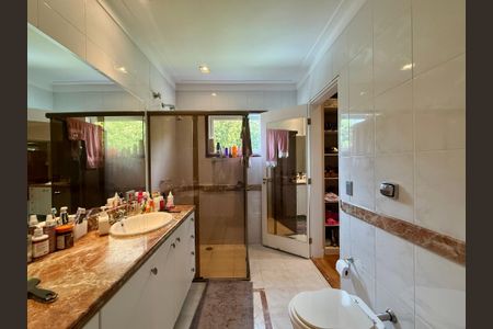 Casa de condomínio à venda com 397m², 4 quartos e 4 vagasBanheiro Suíte 4