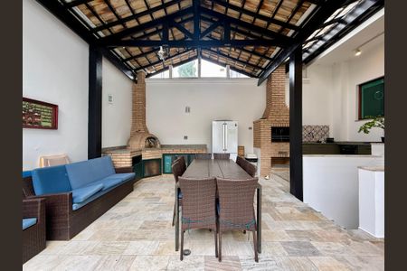 Casa de condomínio à venda com 397m², 4 quartos e 4 vagasChurrasqueira