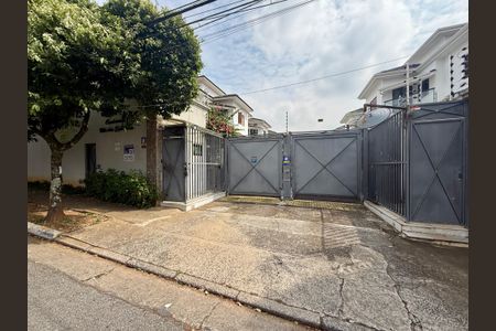 Casa de condomínio à venda com 397m², 4 quartos e 4 vagasFachada Condomínio 