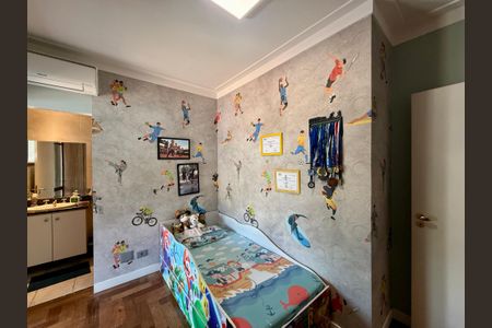 Casa de condomínio à venda com 397m², 4 quartos e 4 vagasSuíte 3