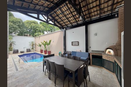 Casa de condomínio à venda com 397m², 4 quartos e 4 vagasChurrasqueira 