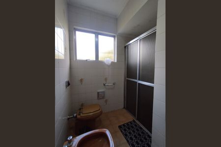 Casa à venda com 315m², 3 quartos e 3 vagasBanheiro - torneira