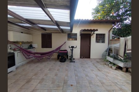 Casa à venda com 315m², 3 quartos e 3 vagasQuintal 