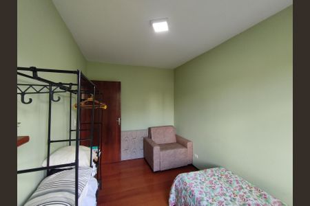Casa à venda com 315m², 3 quartos e 3 vagasQuarto 